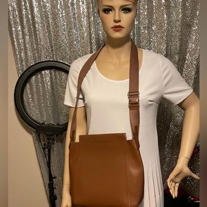 NWOT Everlane Form Crossbody Bag